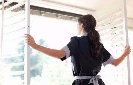 室內(nèi)防潮除濕機