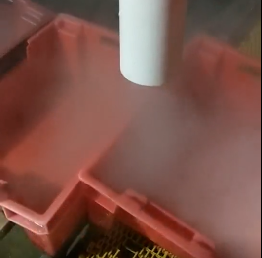 冷庫(kù)周轉(zhuǎn)筐消毒機(jī)