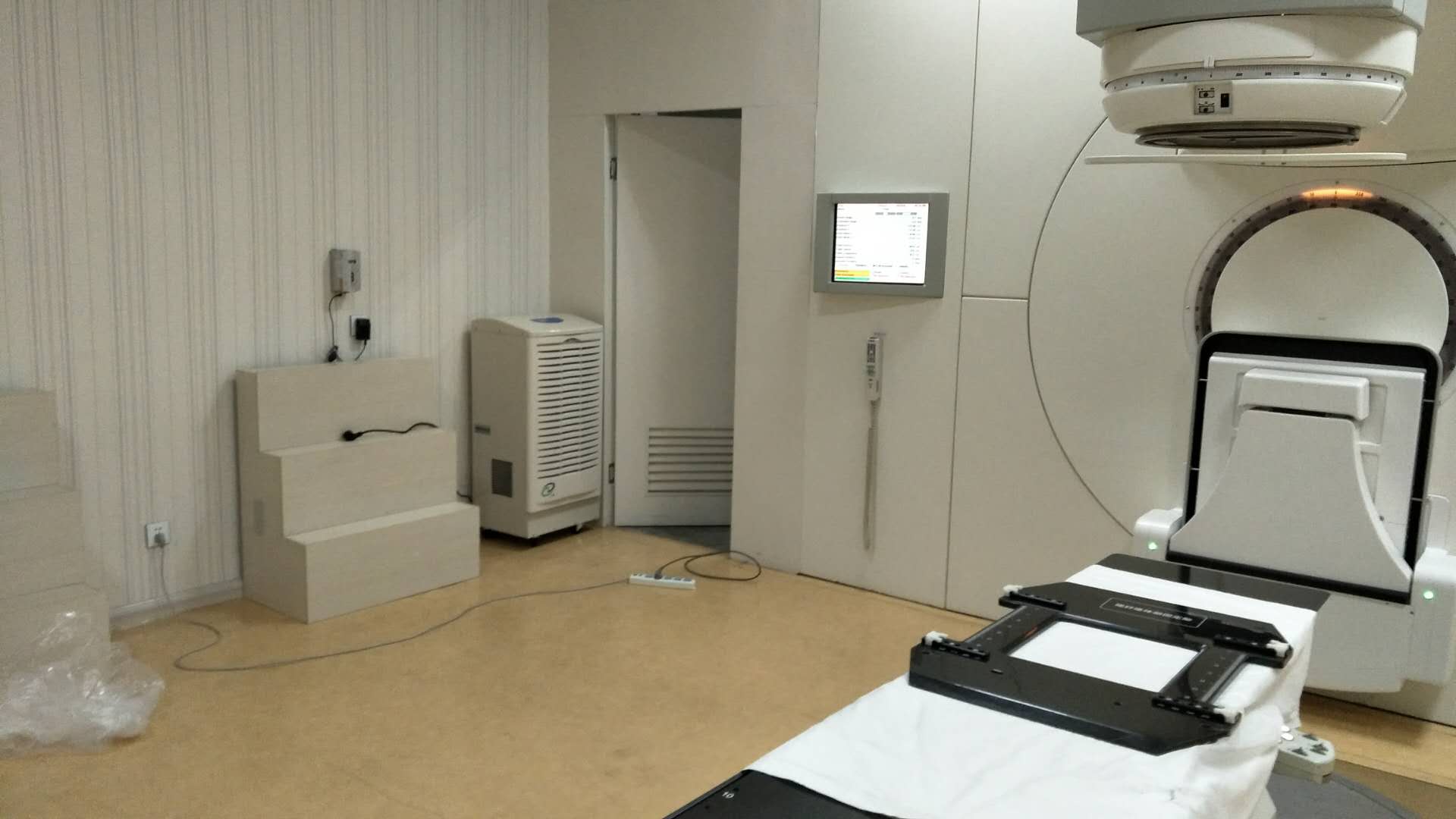 醫(yī)院機房除濕機